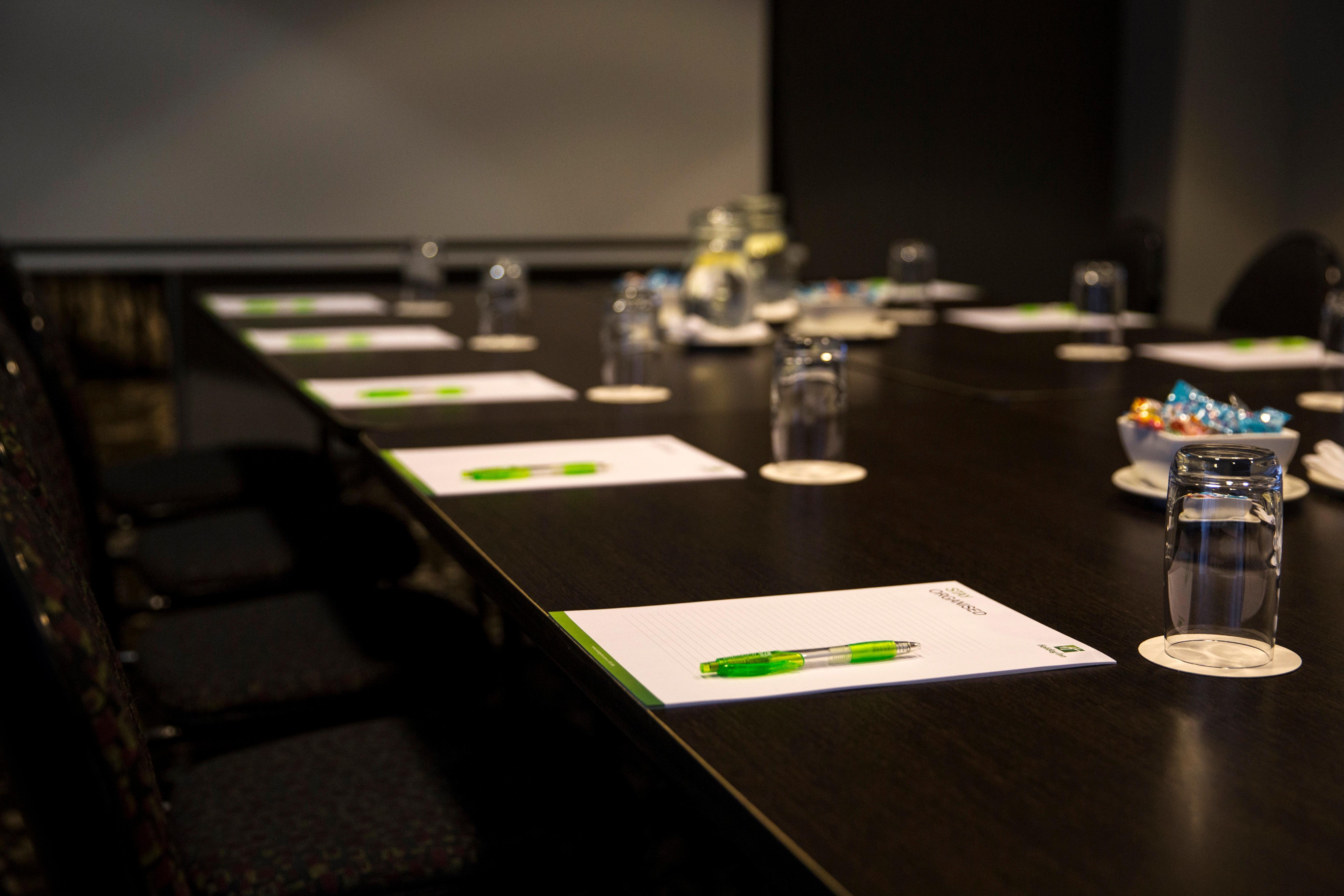 Holiday Inn Melbourne Airport By Ihg Exterior photo