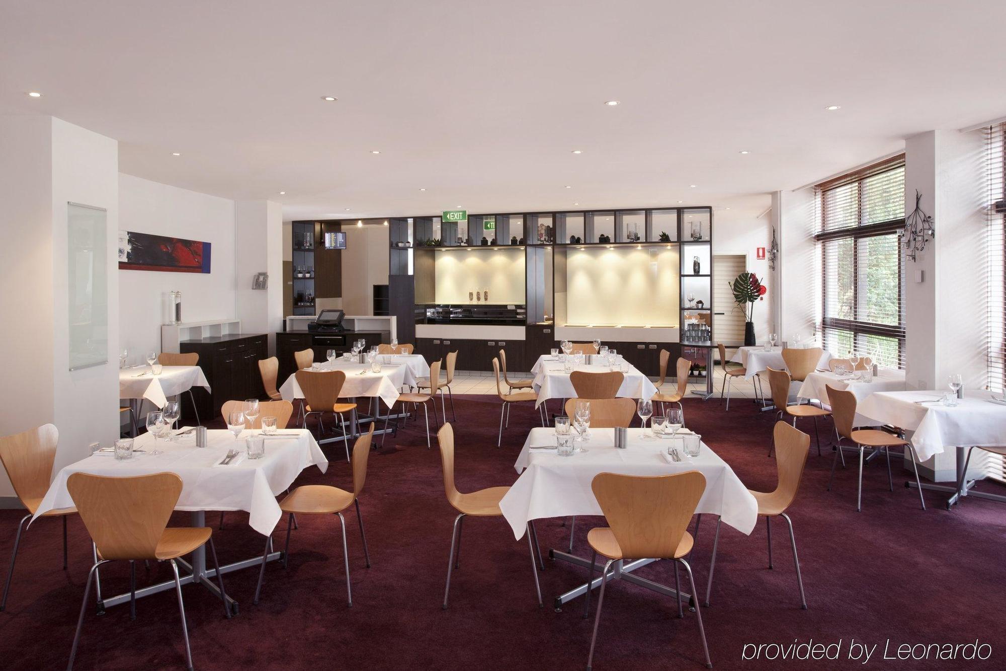 Holiday Inn Melbourne Airport By Ihg Restaurant photo