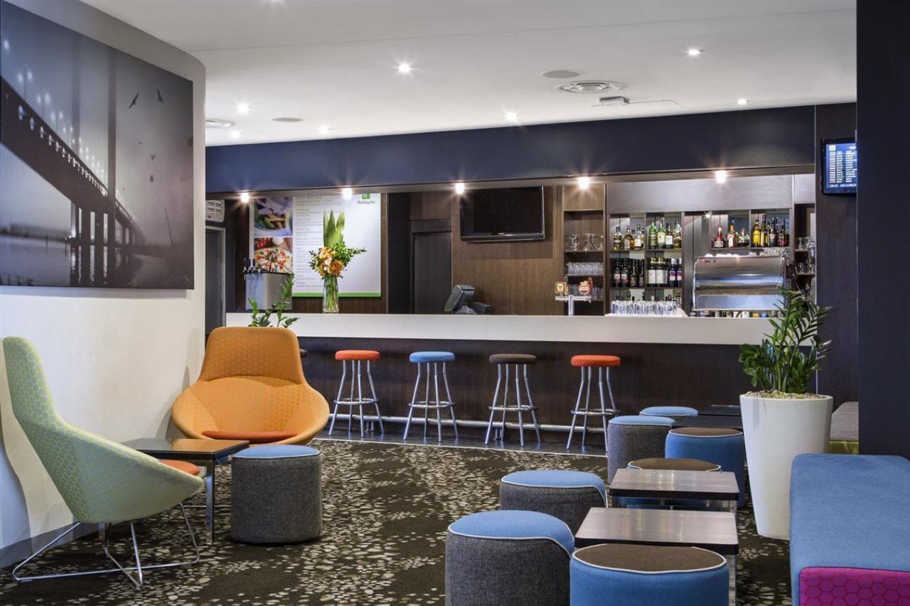 Holiday Inn Melbourne Airport By Ihg Exterior photo
